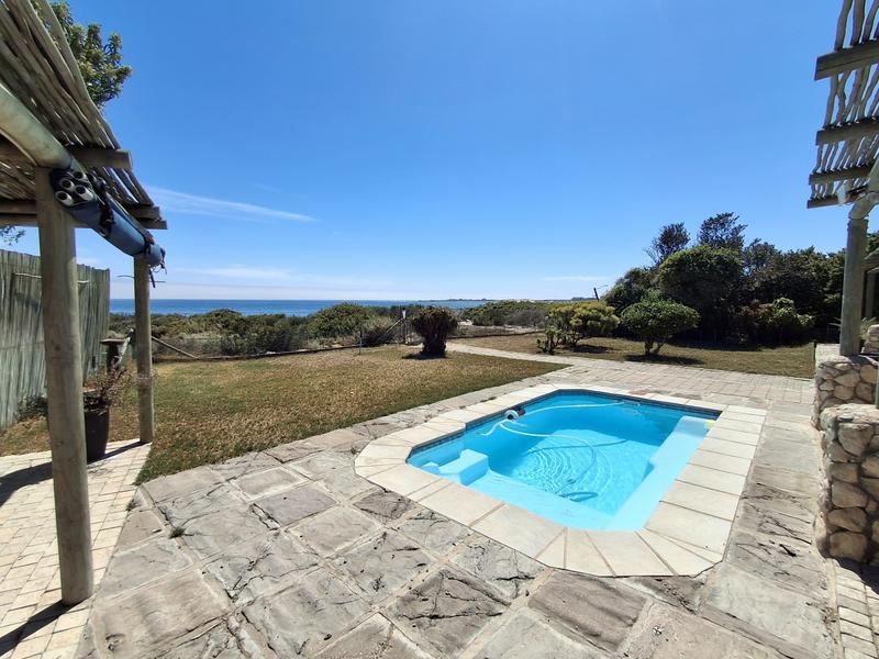 5 Bedroom Property for Sale in Duyker Eiland Western Cape